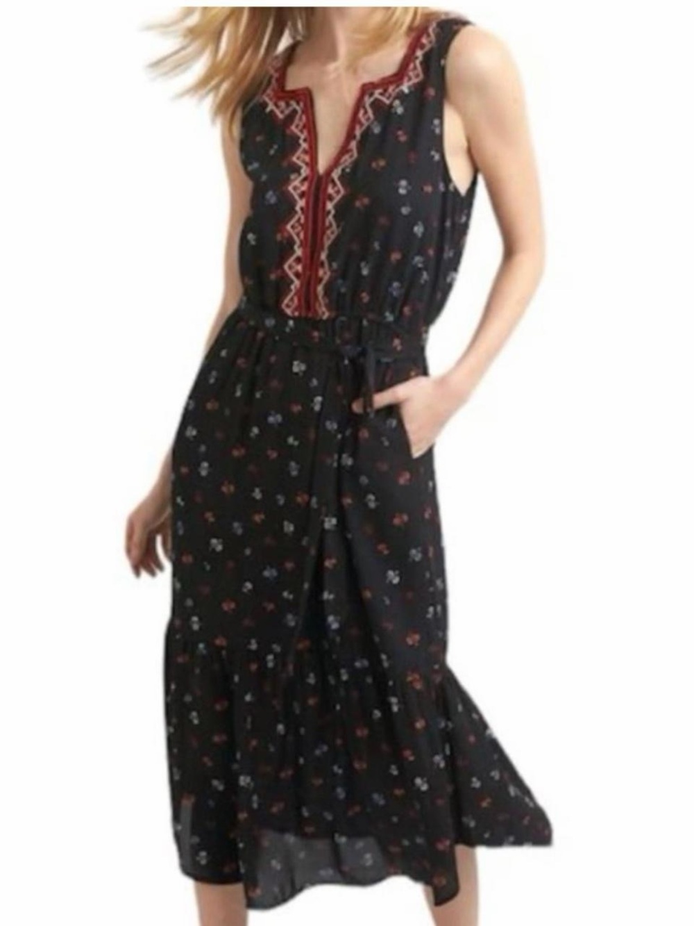 Sleeveless Black Floral Midi Dress with Embroidered V-Neck